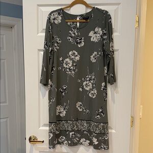 J. Jill Wearever Collection 3/4 Length Sleeve Floral Dress in Sage